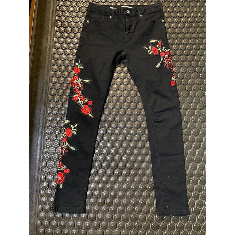 CELANA JEANS HITAM SLIMFIT TOPMAN