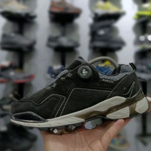 Sepatu outdoor boa system Rosento 40,5