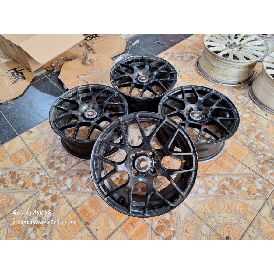 Velg Mobil Bekas VOSSEN R15X6,5 4X100 ET35