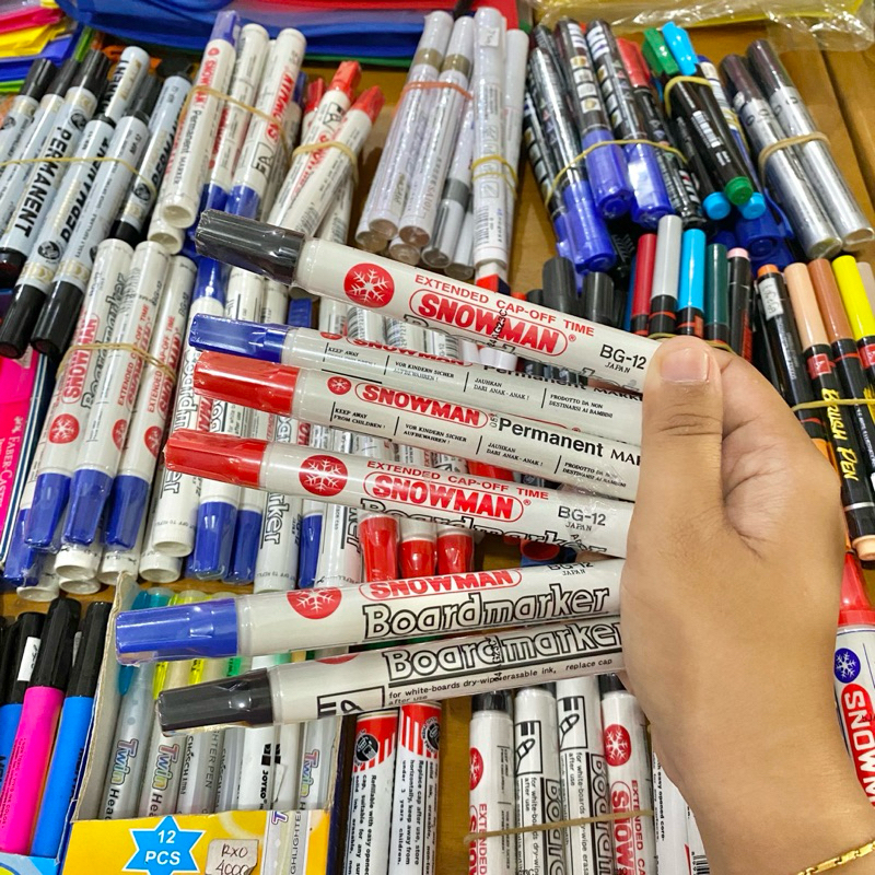 

SPIDOL PERMANEN WHITE BOARD SNOWMAN BG 12