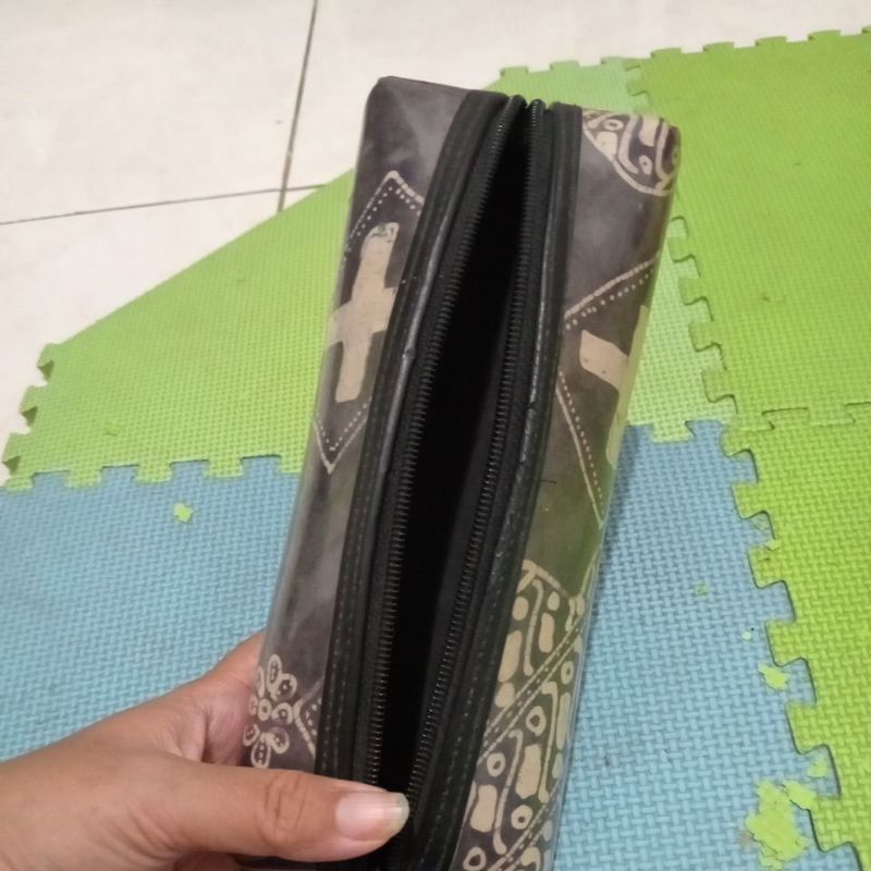 

Preloved tempat pensil