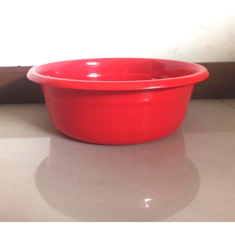 Baskom plastik Merk Yukari 6,5 L - Merah