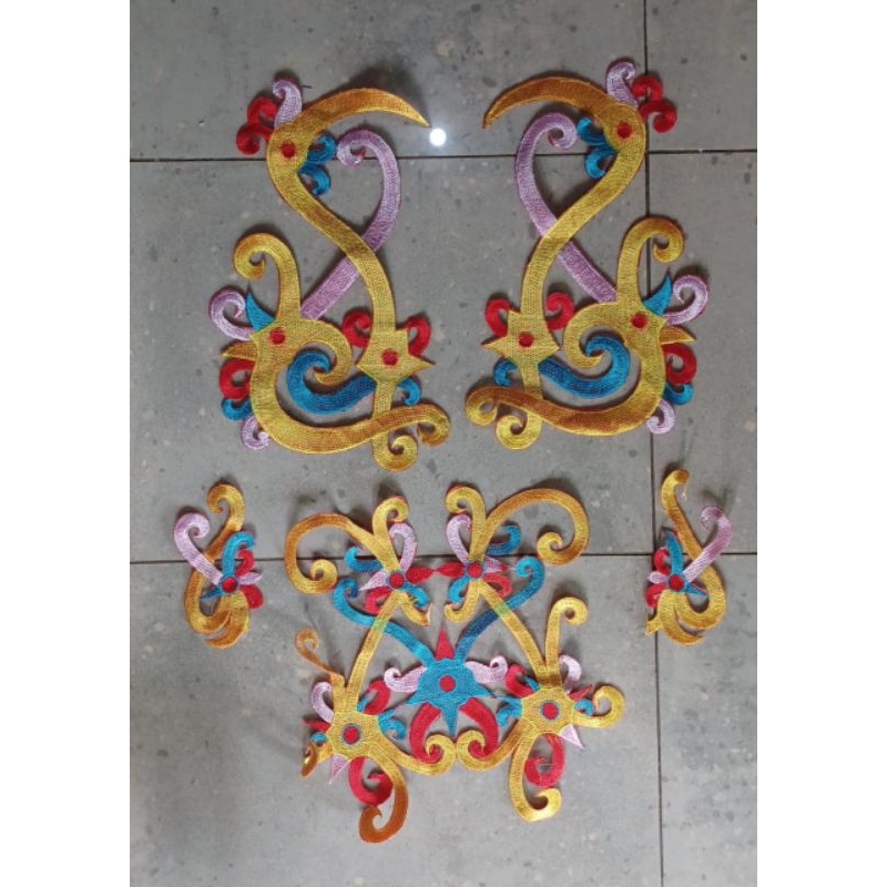 bordir motif dayak kumplit