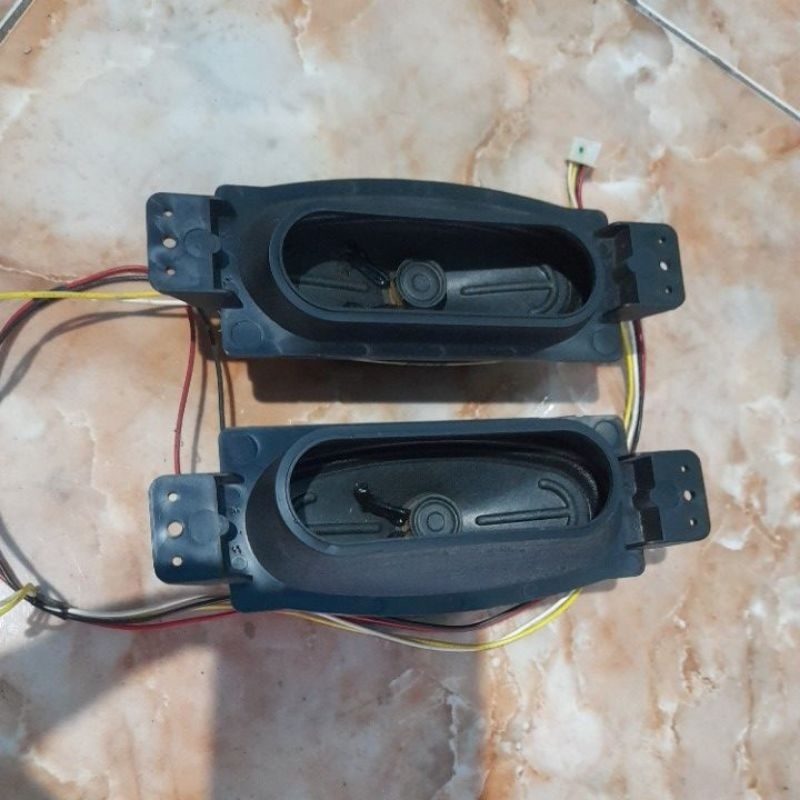 Speaker tv led Polytron 22 /24 inch PLD24D9501 / PLD 22D9500