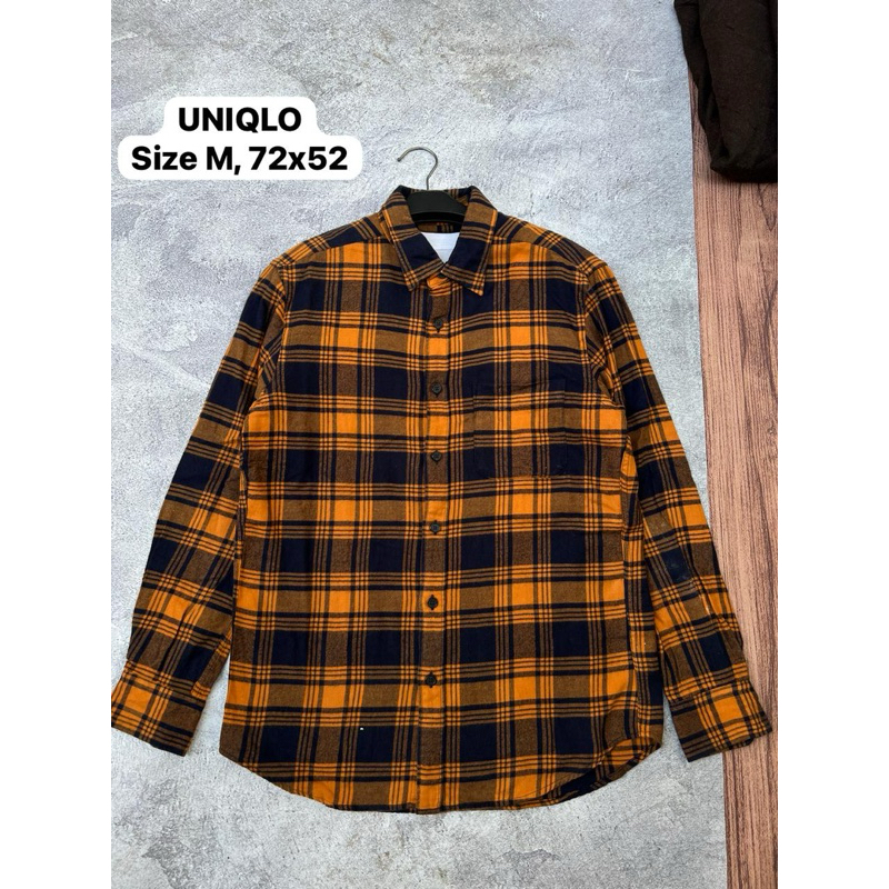 Flannel UNIQLO Size M, Motif kuning hitam
