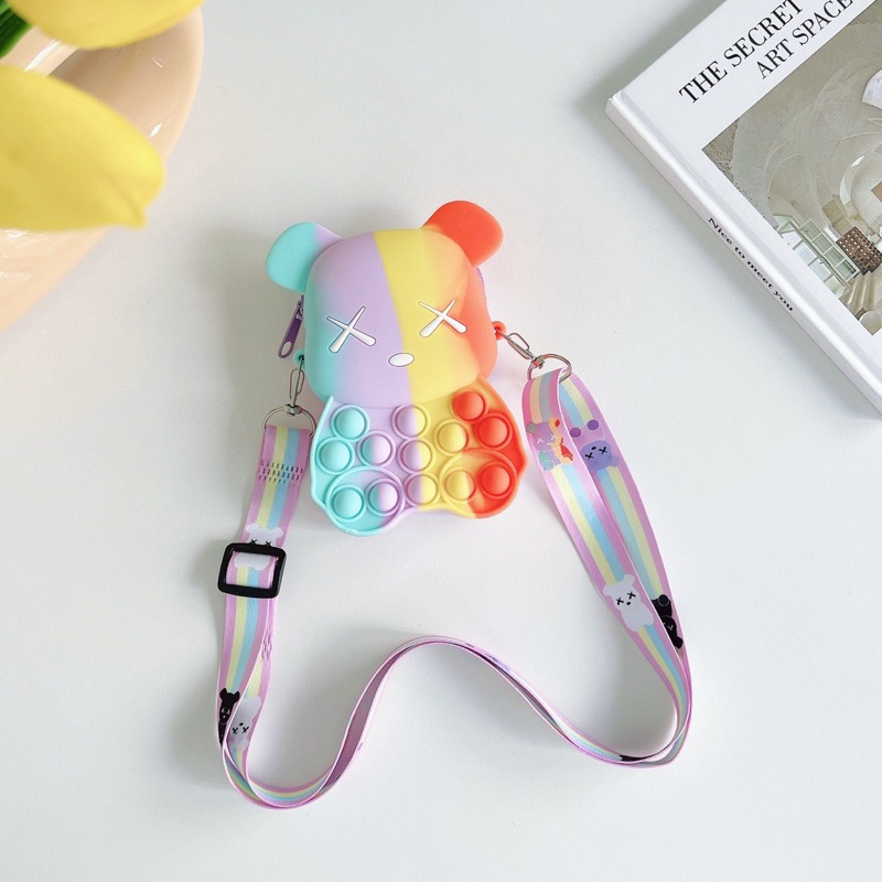 TAS POP IT ANAK MOTIF KAWS