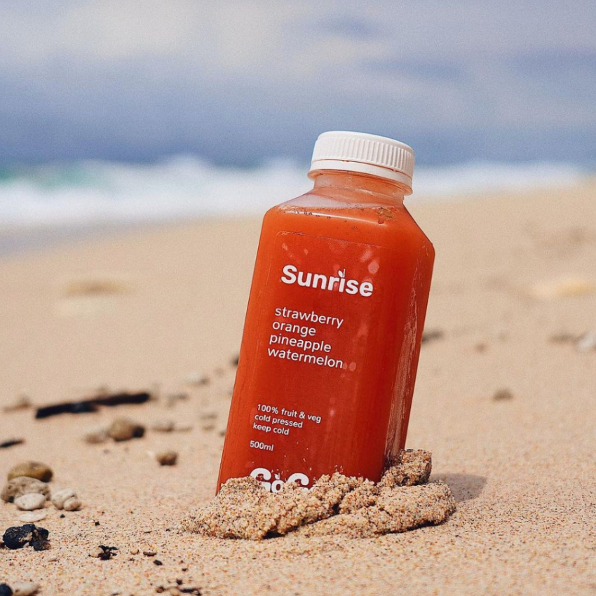 

Sunrise 500ML | Cold Pressed Juice Jus Stroberi Jeruk Nanas Semangka 100% Murni Sehat