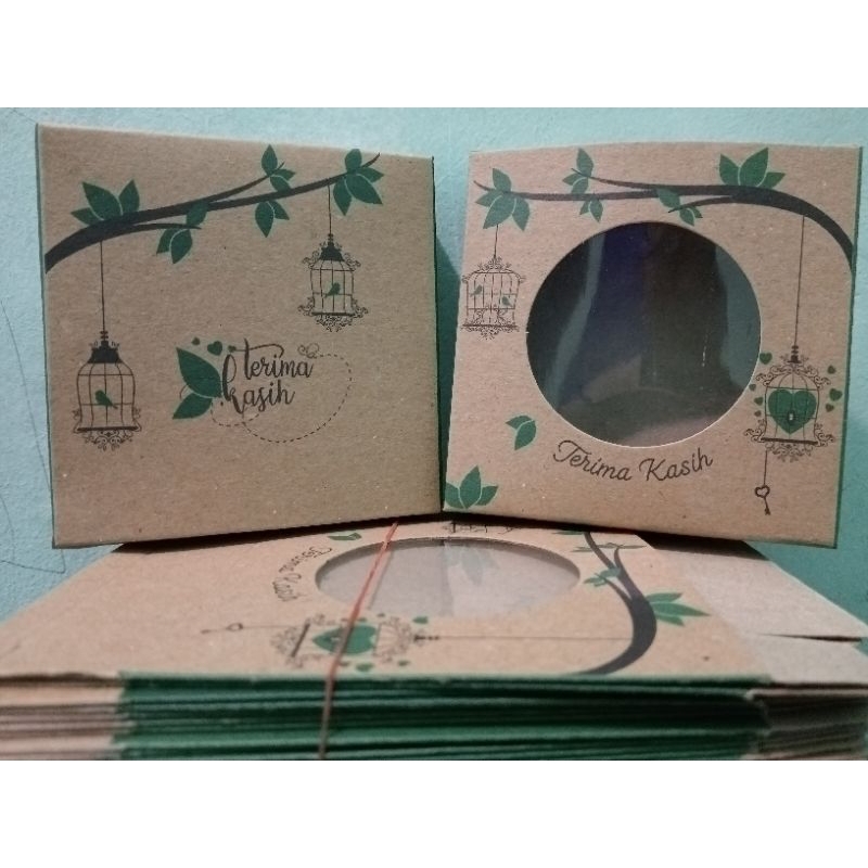 Kotak Kado Coklat 10x10cm Terima Kasih / Kotak Souvenir Mika Kecil