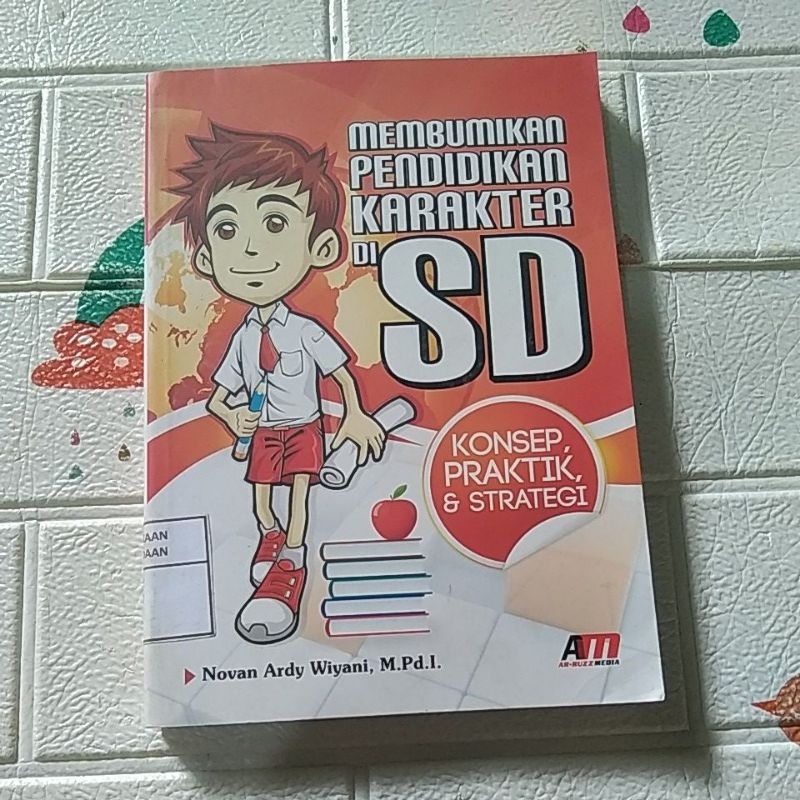 MEMBUMIKAN PENDIDIKAN KARAKTER SD