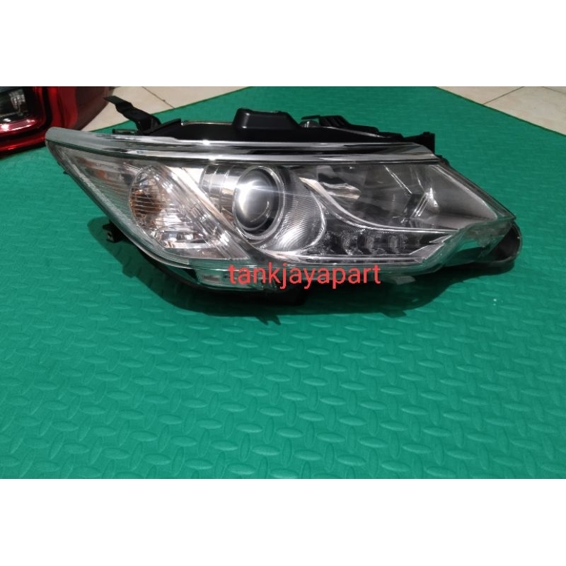 headlamp lampu depan camry 2016 kanan