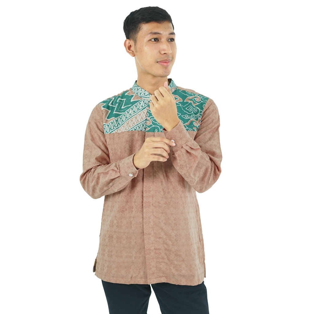 BATIK TRUSMI Atasan Batik Pria Kemeja Pria Dobby Motif Mega Mendung Kombinasi Liris Mega Lini