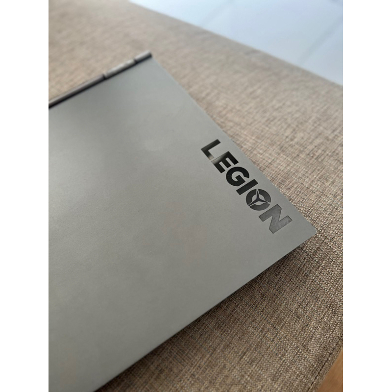 Laptop Lenovo Legion Y740s + VGA