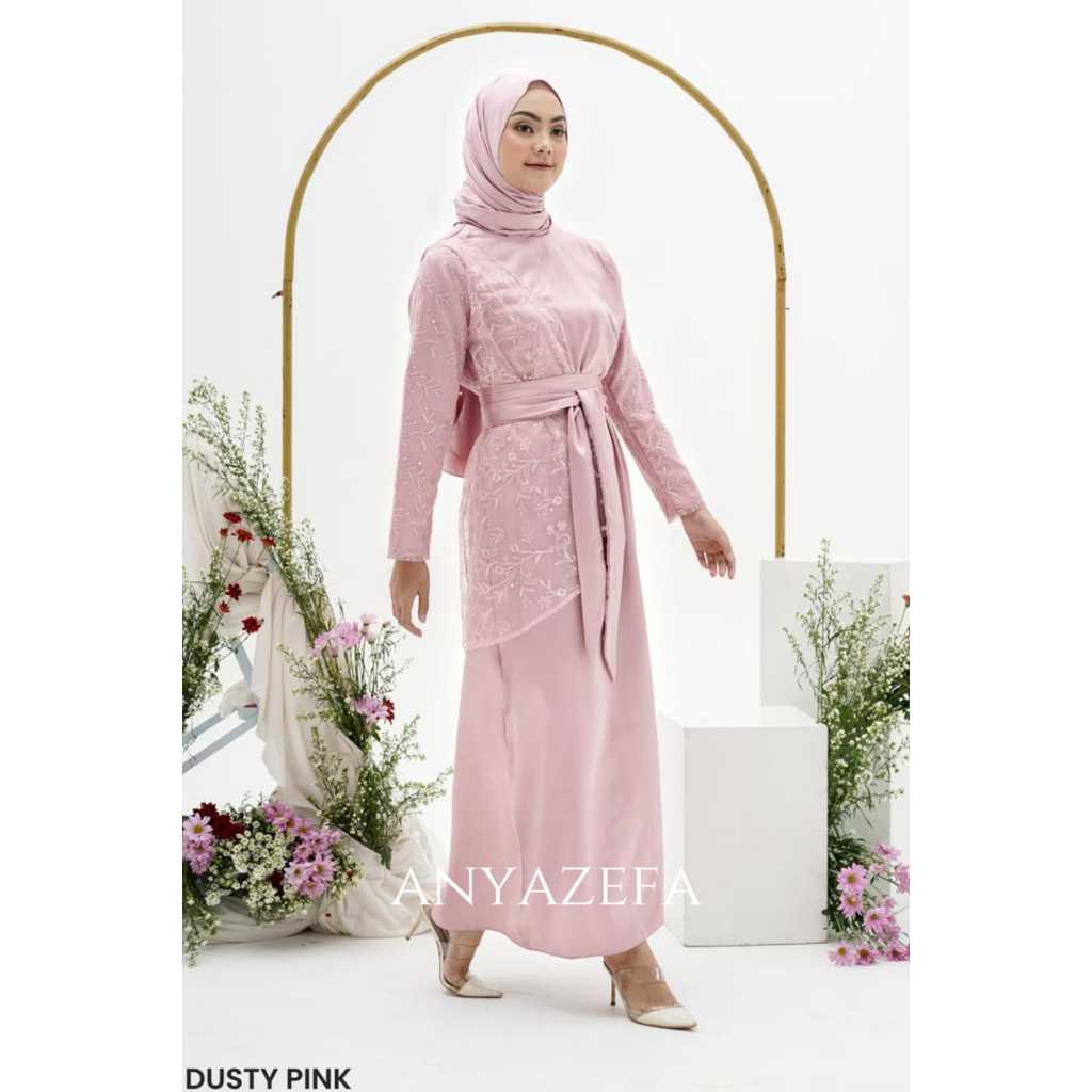 Gamis Asyaqila Long Dress Lace Satin