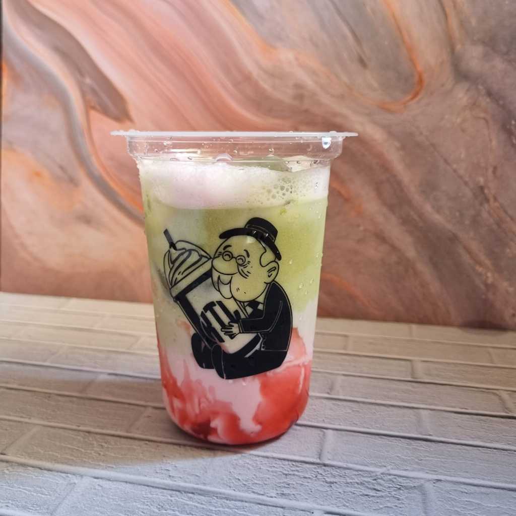 

Minuman Stroberi Matcha Stroberi Milo 410ml