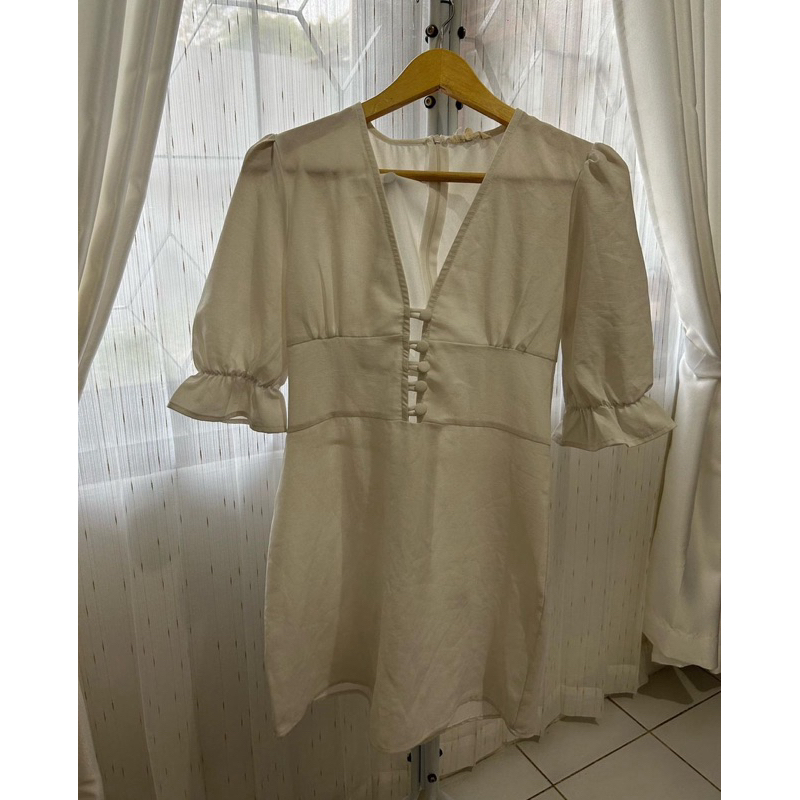 Preloved dress putih