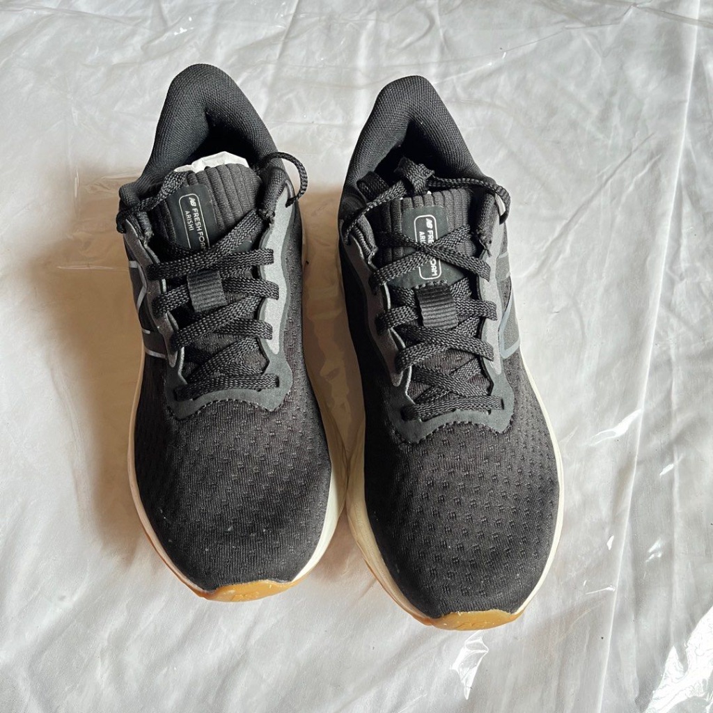 [Preloved] FF Arishi V4 Running Shoes / Sepatu Wanita Sepatu Sneakers Hitam Black Second Bekas Sepat