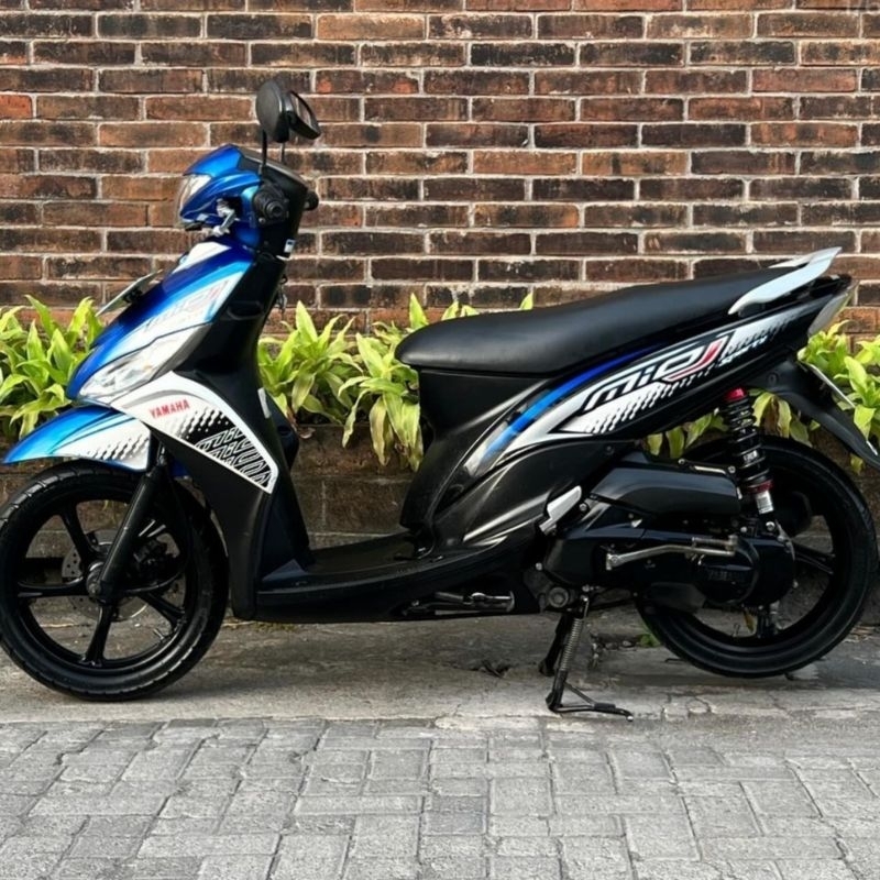 Striping lis sticker standar ORI yamaha mio j 2013 biru hitam putih stiker mio j biru hitam 2013