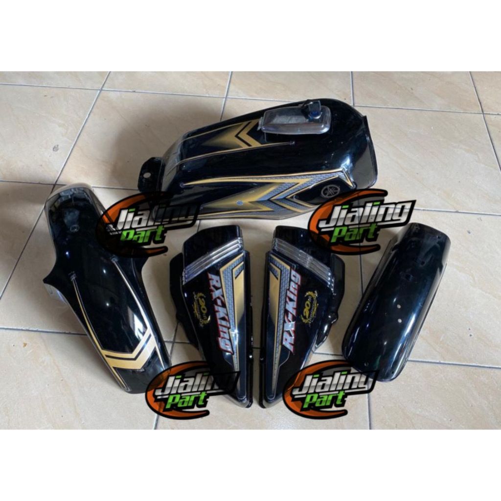paket tangki rx king SE tahun 2003 hitam cover tengki rx king 2003 hitam set striping SE 2003 gold