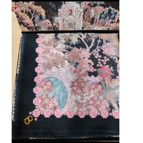 Buttonscraves Al Qasr - Mashrabiya - PRELOVED