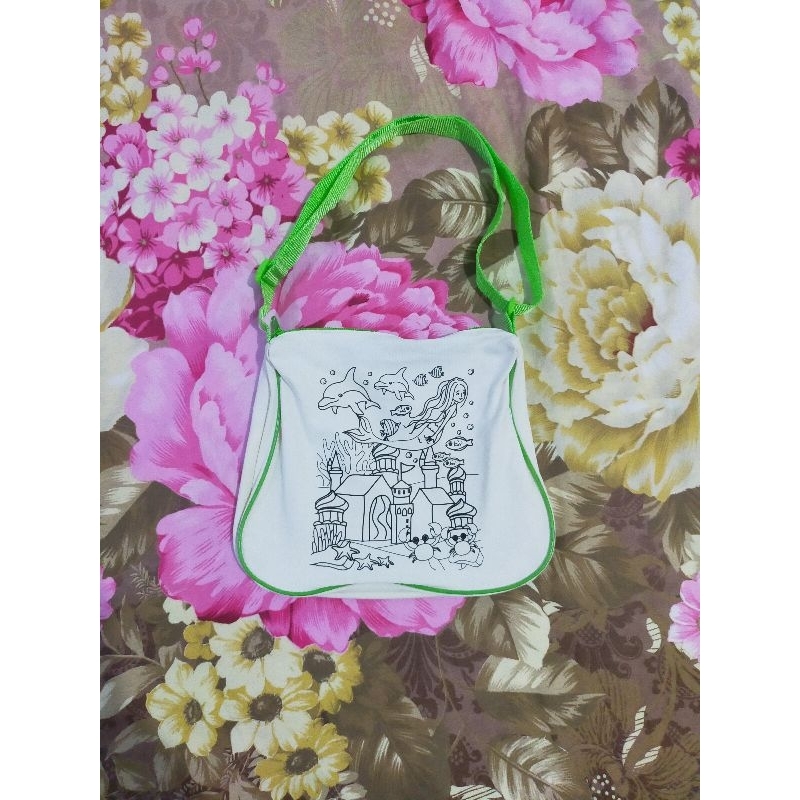 Tas kain selempang Informa