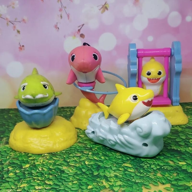 Set 4pcs Pinkfong figure Baby Shark mainan happy meal mcd