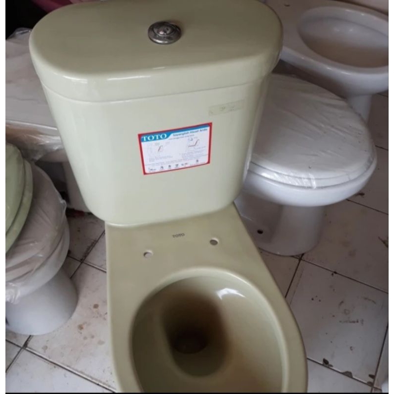 CLOSET DUDUK TOTO 421 HIJAU