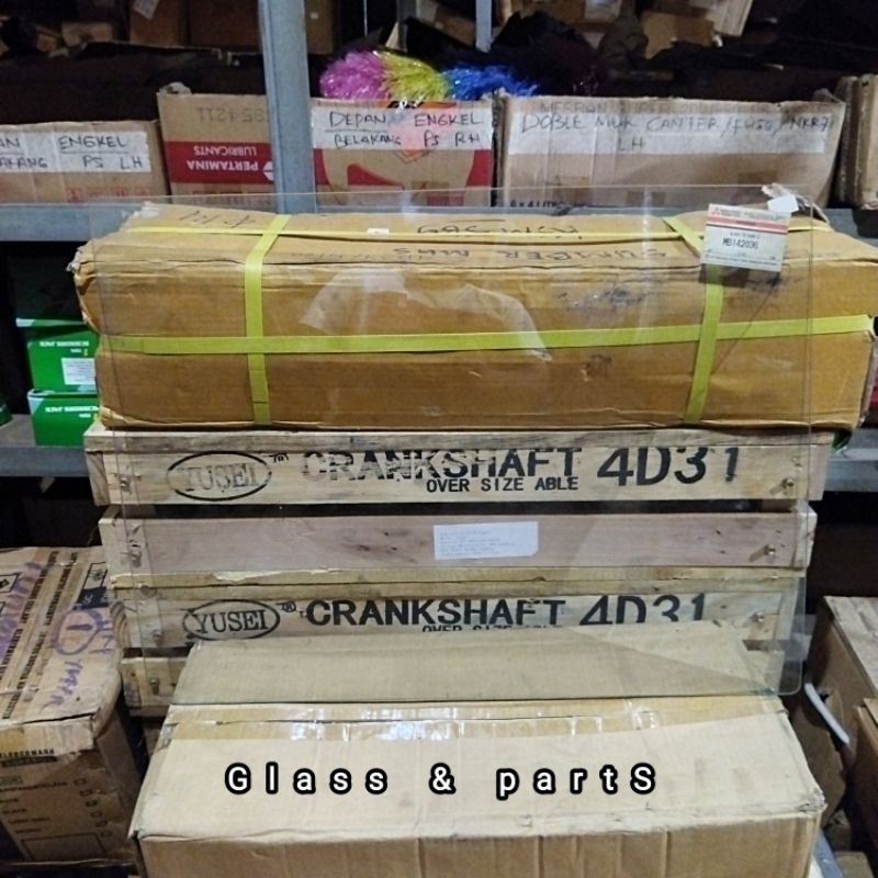 KACA PINTU DEPAN MITSUBISHI L300 Th 1982-1988 MODEL KACA SEGITIGA ORIGINAL