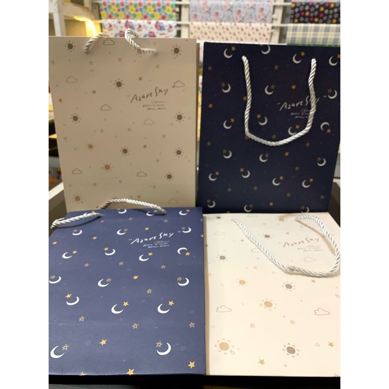 

paperbag motif simple