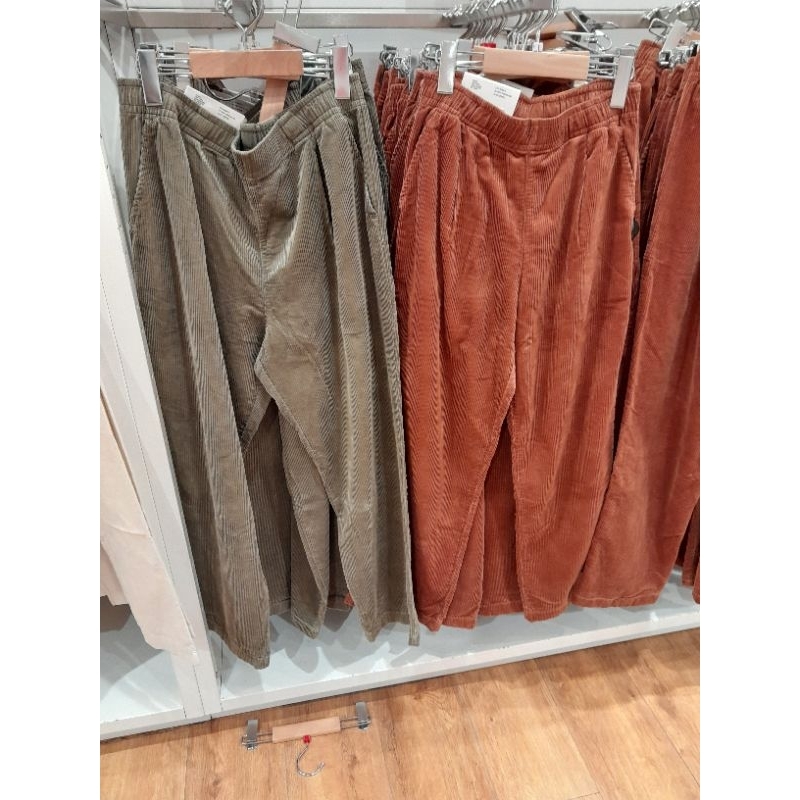 UNIQLO ORIGINAL STORE INDONESIA Celana Panjang Flannel Polos Denim Jeans Corduroy GARANSI TERMURAH
