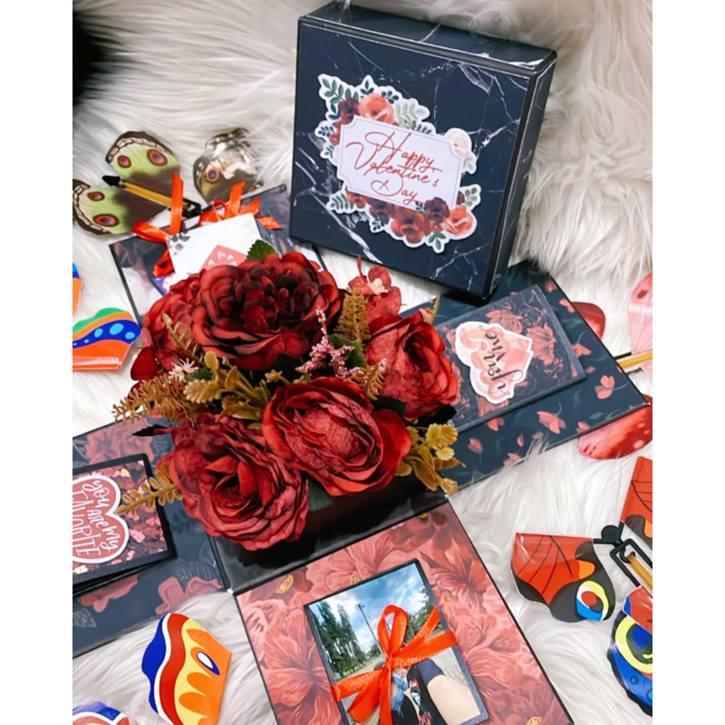 

BUTTERFLY FLOWER BOX - exploding explosion box viral dengan kupu terbang custom foto tema untuk wisuda ulang tahun birthday anniversary anniv