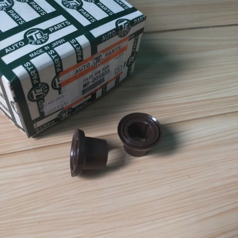 Bushing bush Idle arm / Bellcrank kiri Coklat L300 Japan