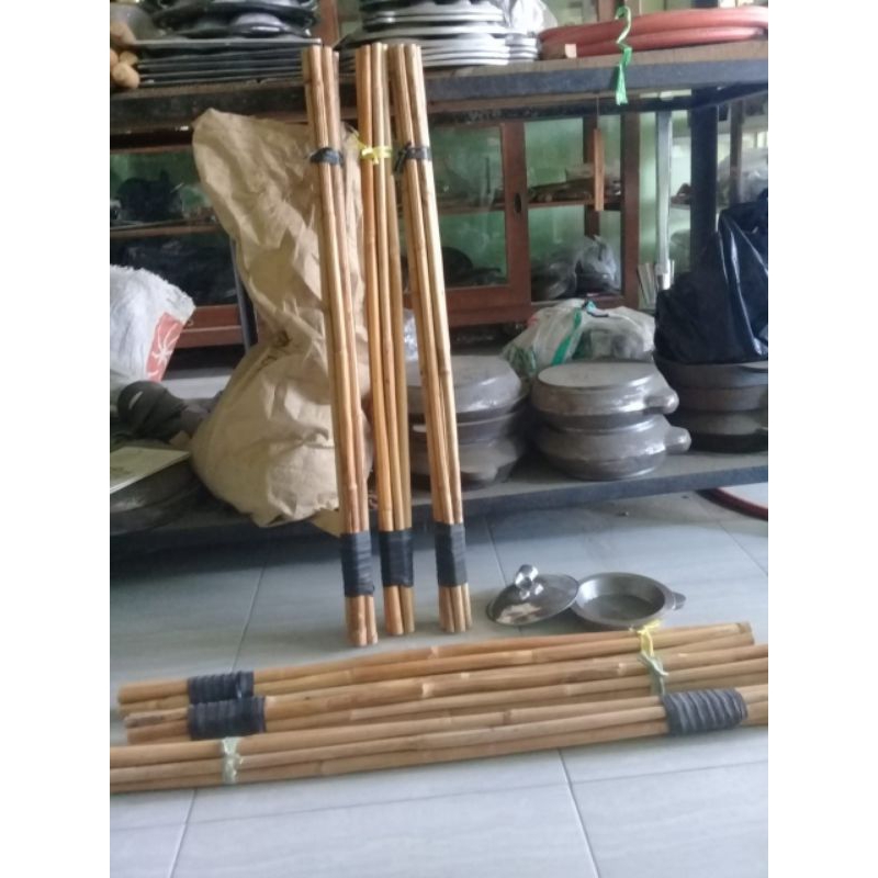 rotan asli untuk mengaduk adonan martabak manis