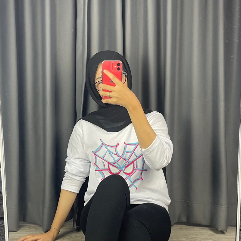 Baju Kaos Couple Spiderman Miles Morales & Gwen Stacy Warna Putih Dan Hitam - Kaos Spiderman Couple 