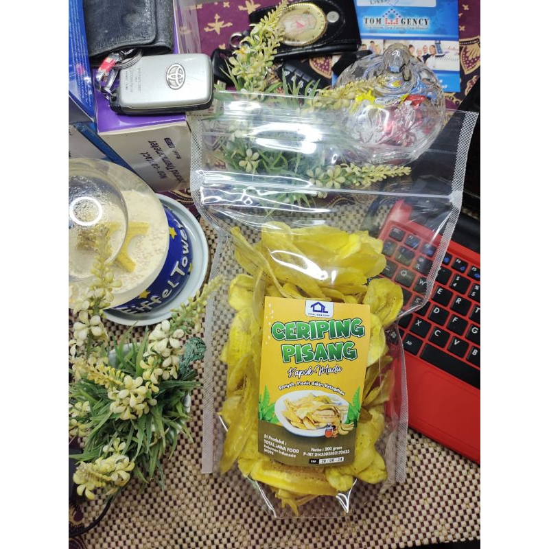 

Keripik Pisang Kepok 200gr Kemasan Standing Pouch