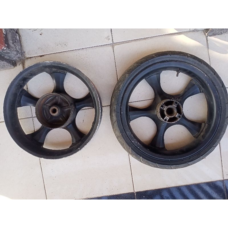 Velg oryginal power beat karbu/vario110/scopy karbu honda