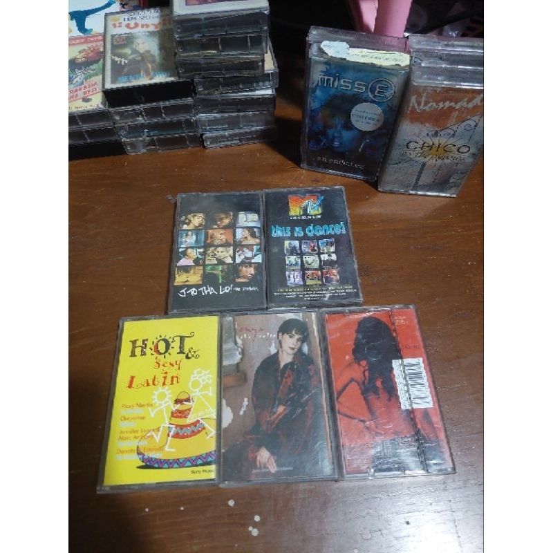 Kaset Pita Lagu Barat Populer