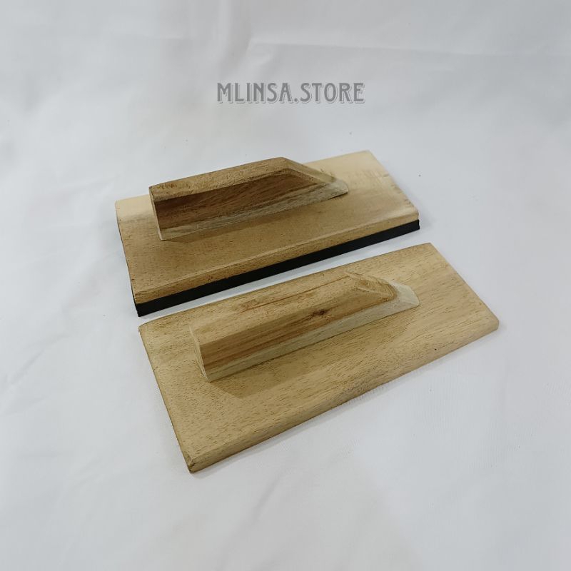 Roskam Kayu Kecil 20cm Lapis Busa Gosokan Acian
