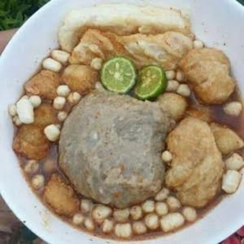 

baso aci urat daging porsi lengkap