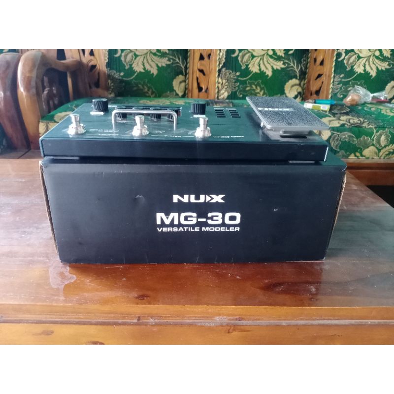 efek gitar nux mg-30