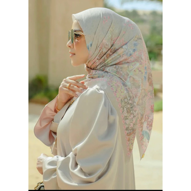 preloved buttonscarves al qash pottery