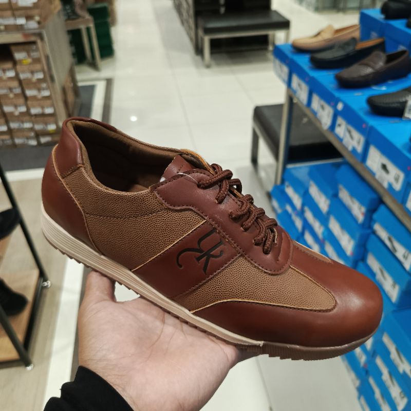 SEPATU SNEAKERS PRIA YONGKI KOMALADI SNEAKERS TALI CASUAL PRIA ORIGINAL BAHAN PREMIUM STOCK TERBATAS
