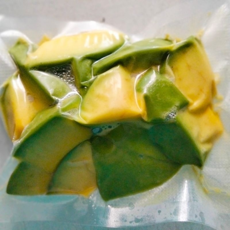 

Alpukat Mentega Beku / Daging Alpukat Frozen / Alpukat Kupas Kemasan Vacum 100 Gram