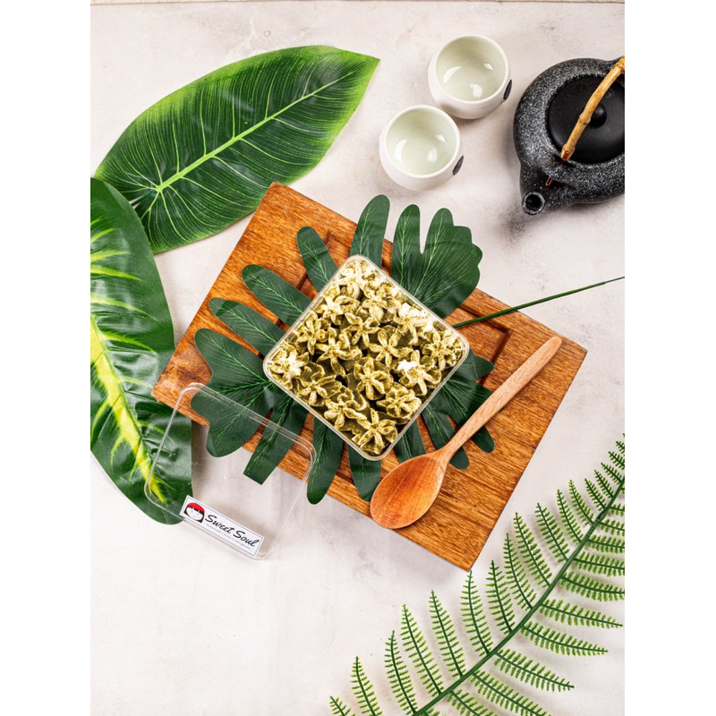 

Matcha cake box