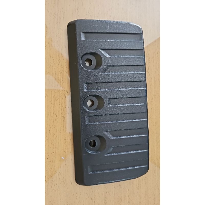 Bumper Garnish bawah Hino 500