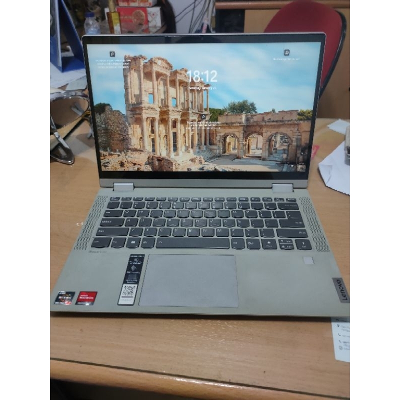 Lenovo Flex 5 14 2in1 - AMD Ryzen 7 5700 8GB 512ssd Vega7 W10+OHS 14.0
