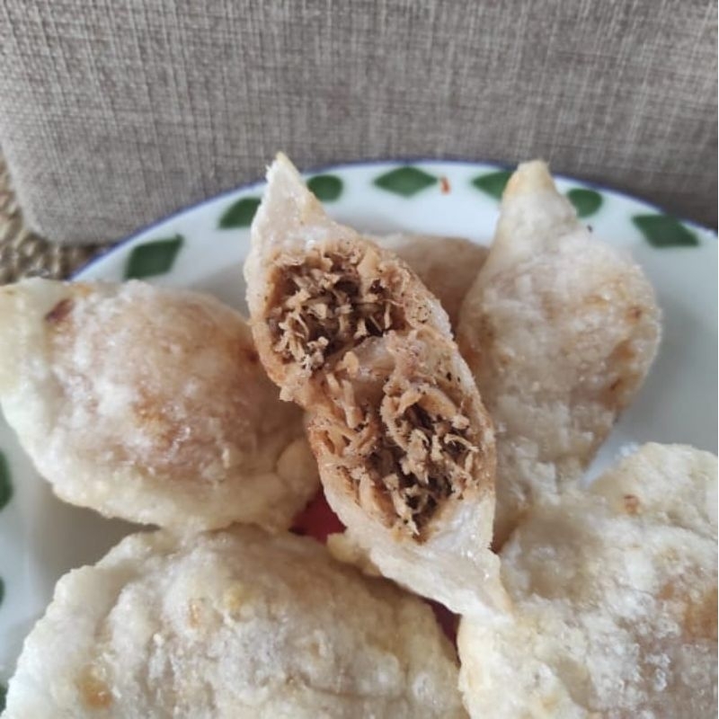 

cireng isi ayam lada hitam frozen teh henni karawang