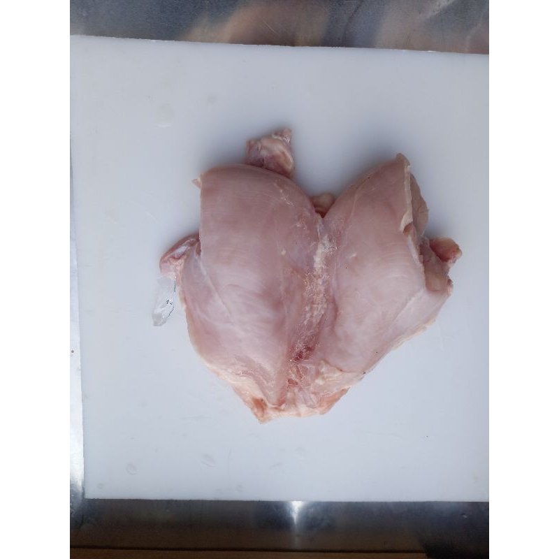 

FILLET/BONELLES DADA AYAM TANPA KULIT SEGAR HALAL