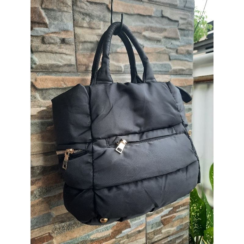 Tenteng Bahan Parasut Hitam - TAS PRELOVED ORIGINAL