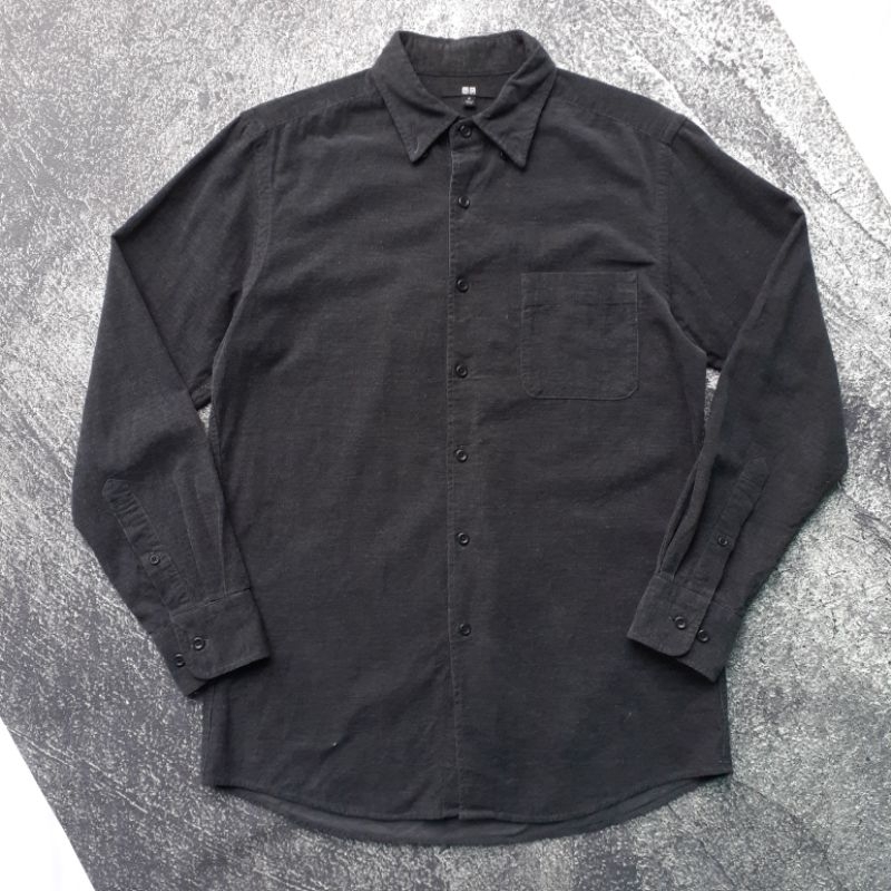 KEMEJA UNIQLO CORDUROY SHIRT