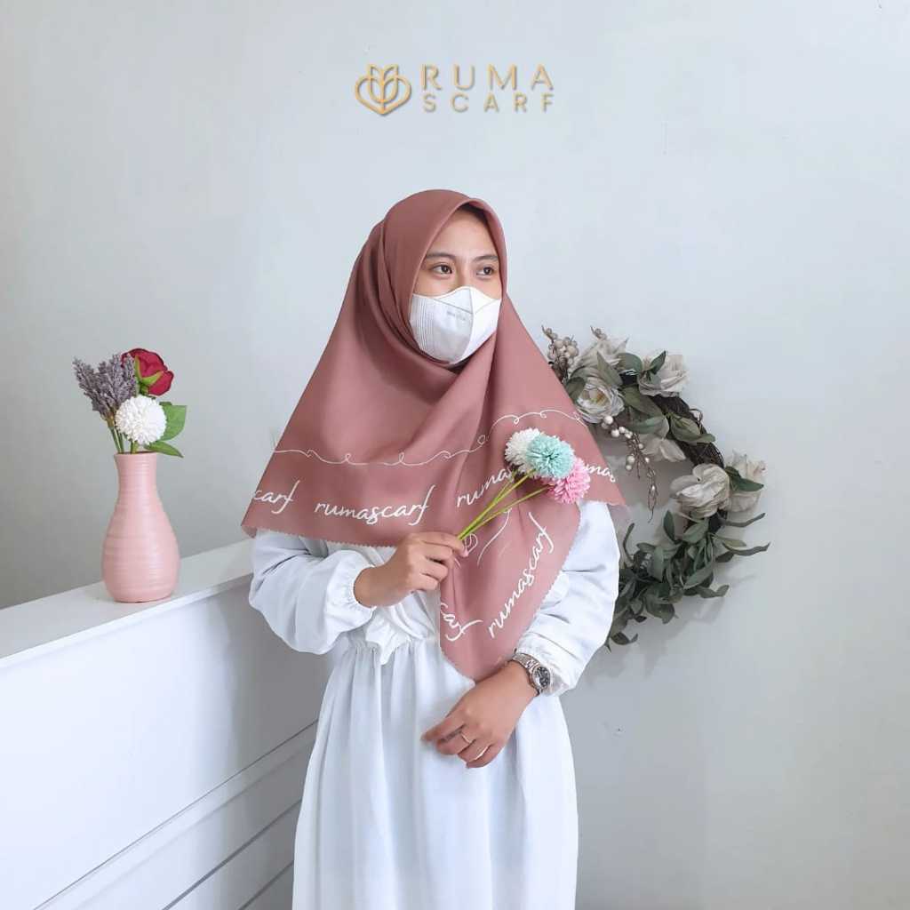 Ruma Scarf - RAANA Series Hijab Segiempat Motif Eksklusif Size 115 x 115